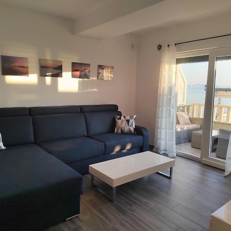 Apartments Poseidon เซรเซร์ ภายนอก รูปภาพ