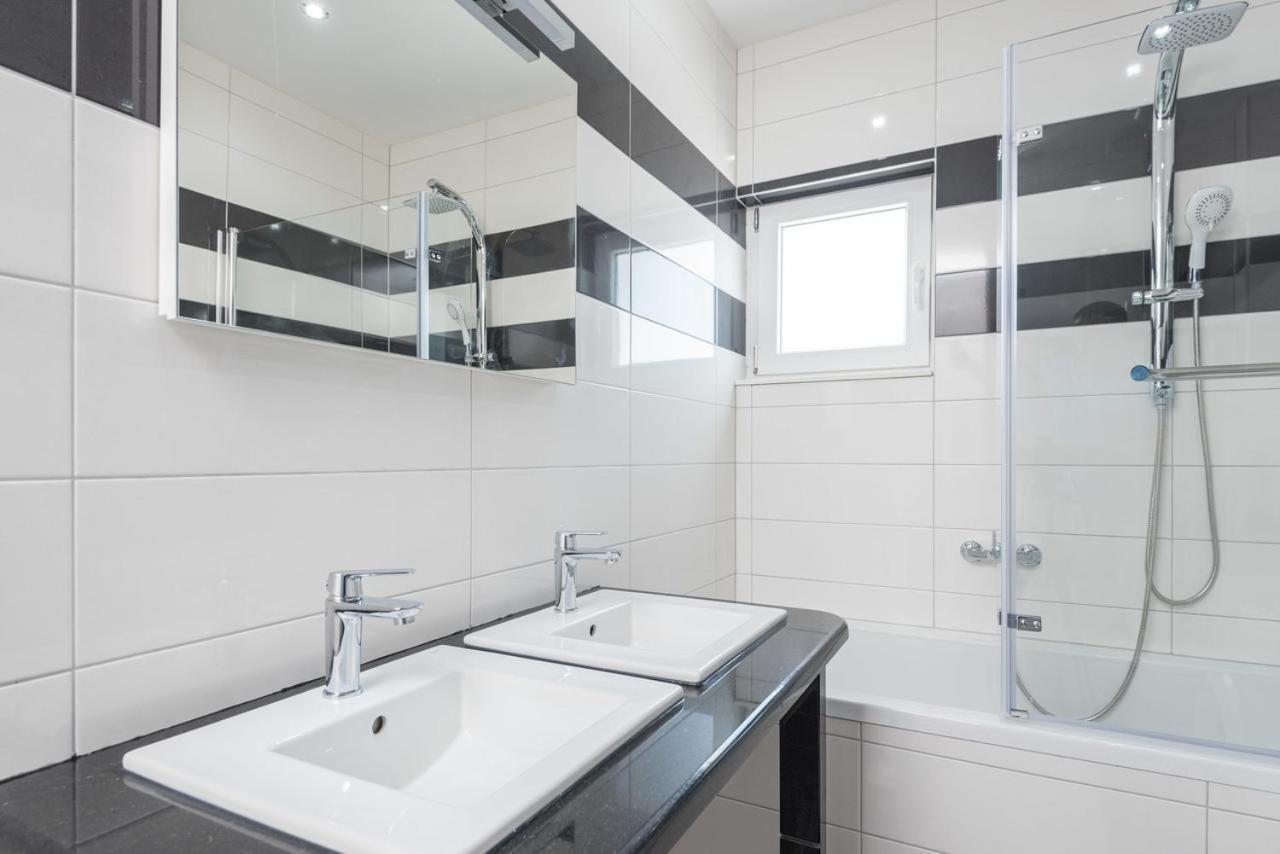 Apartments Poseidon เซรเซร์ ภายนอก รูปภาพ