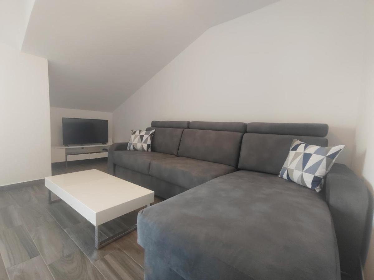 Apartments Poseidon เซรเซร์ ภายนอก รูปภาพ