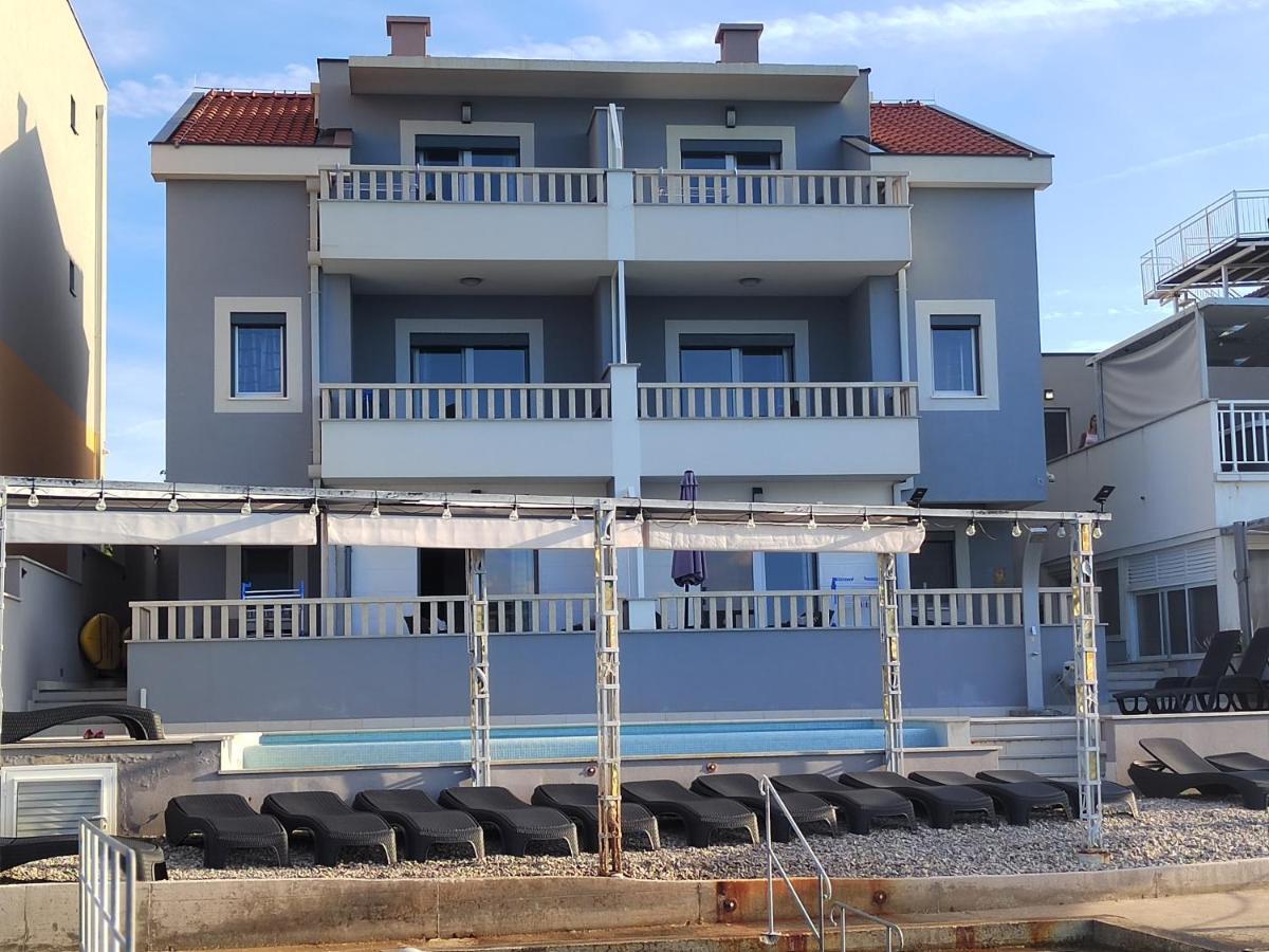 Apartments Poseidon เซรเซร์ ภายนอก รูปภาพ
