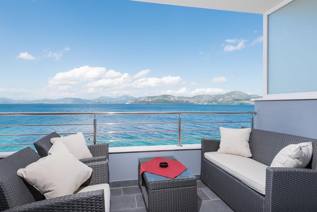 Apartments Poseidon เซรเซร์ ภายนอก รูปภาพ