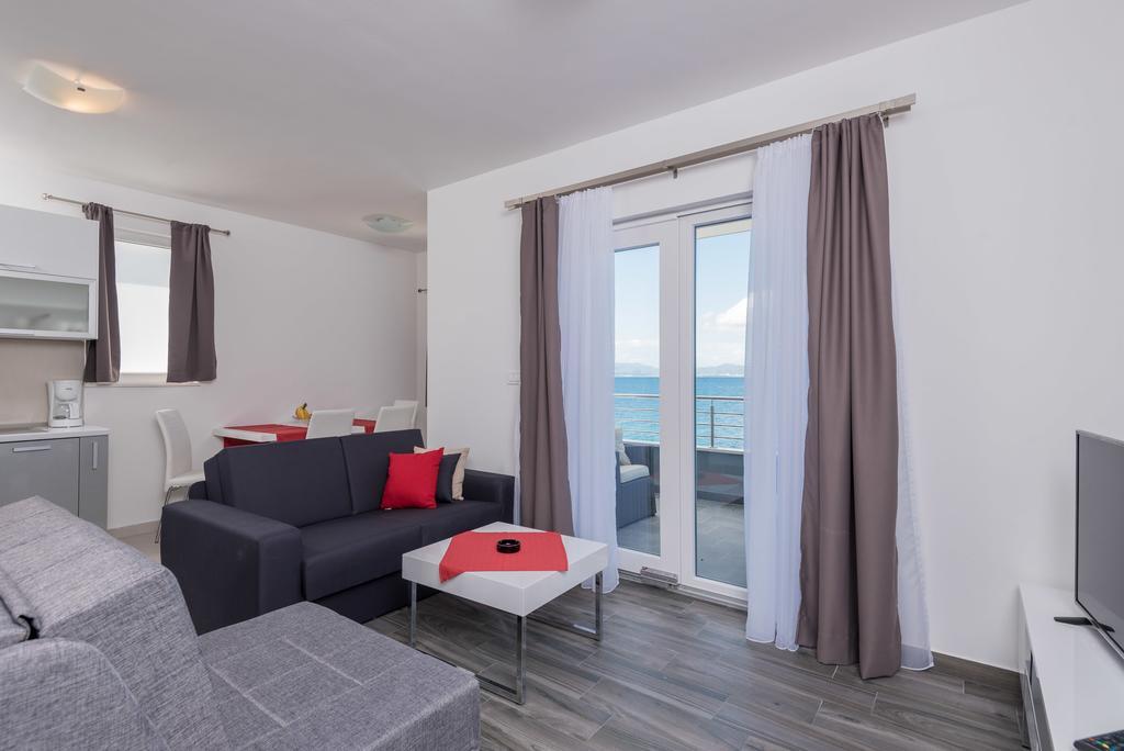 Apartments Poseidon เซรเซร์ ภายนอก รูปภาพ