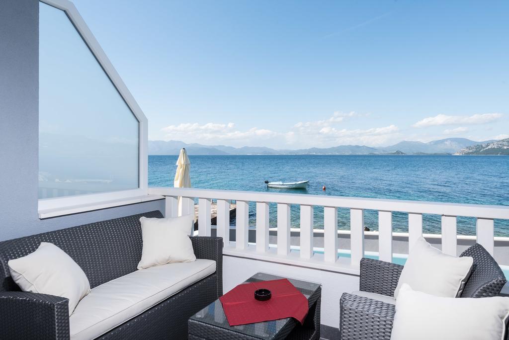 Apartments Poseidon เซรเซร์ ภายนอก รูปภาพ